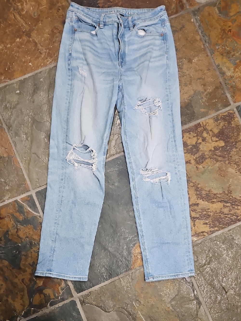 American Eagle Outfitters Light Blue Distressed Boyfriend Jeans